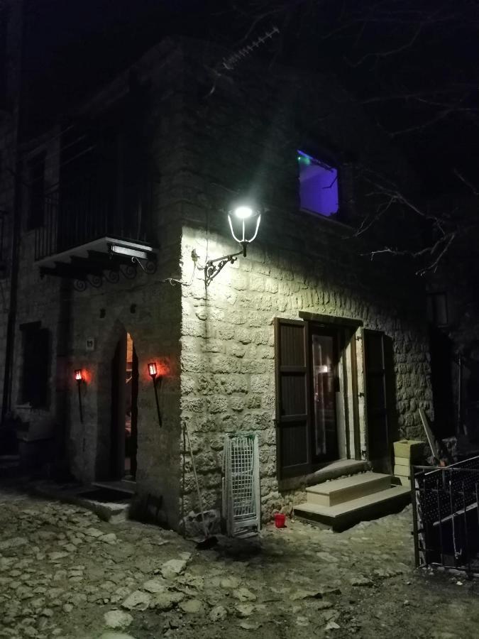 La Casa Del Poeta , Un Romantico Chalet Da Mille E Una Notte Петралия-Сопрана Экстерьер фото