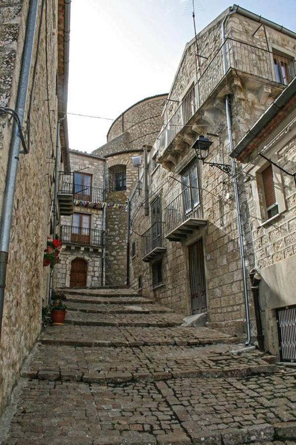 La Casa Del Poeta , Un Romantico Chalet Da Mille E Una Notte Петралия-Сопрана Экстерьер фото
